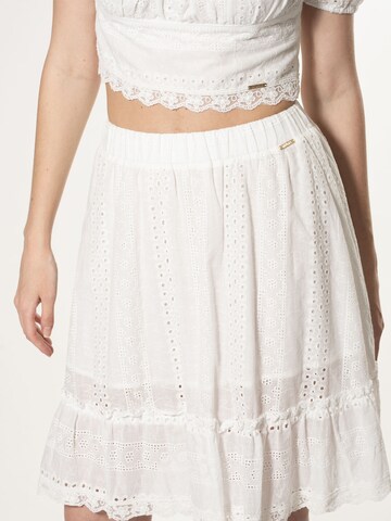 Jupe 'Broderie' Influencer en blanc