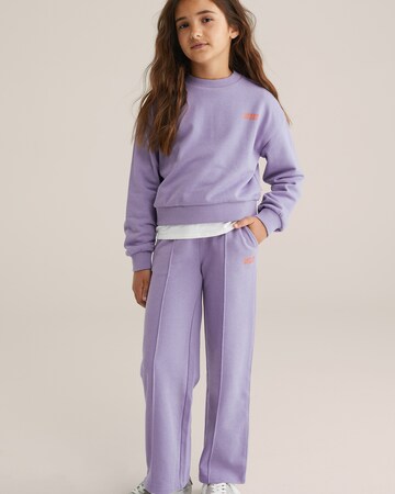 WE Fashion Sweatshirt in Lila