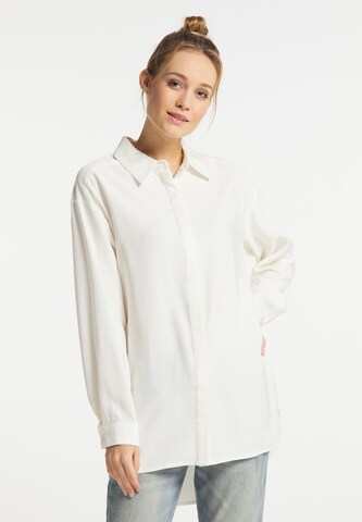 DreiMaster Vintage Blouse in White: front