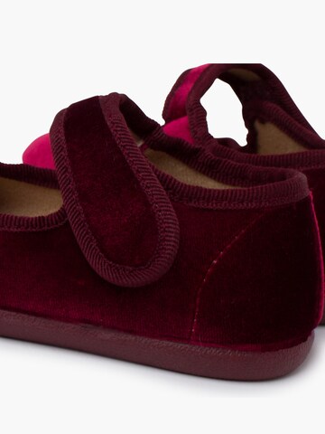 Chaussure basse Pisamonas en rouge