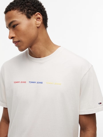 Tommy Jeans Paita 'REPEAT' värissä valkoinen