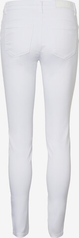 Skinny Jeans 'Seven' di VERO MODA in bianco