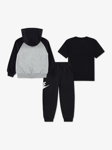 Nike Sportswear Set in Black