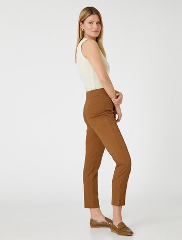 Koton Slimfit Broek in Bruin