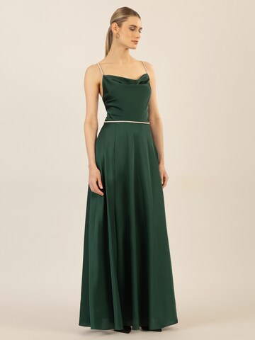 APART Kleid in Grün