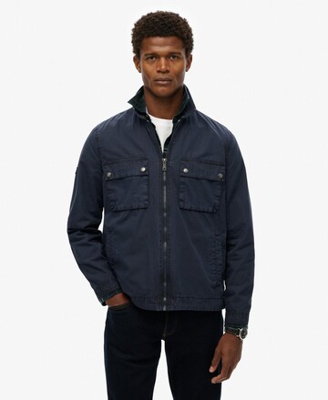 Superdry Tussenjas 'Essentials' in Groen: voorkant