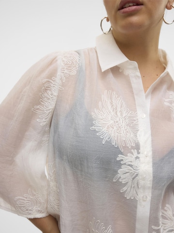 Vero Moda Curve Blouse 'VMCfeliz' in White