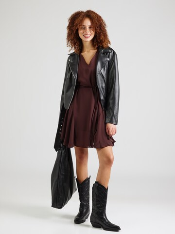 GUESS - Vestido 'WANDA' en marrón