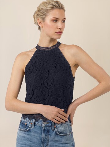 APART Top in Blau