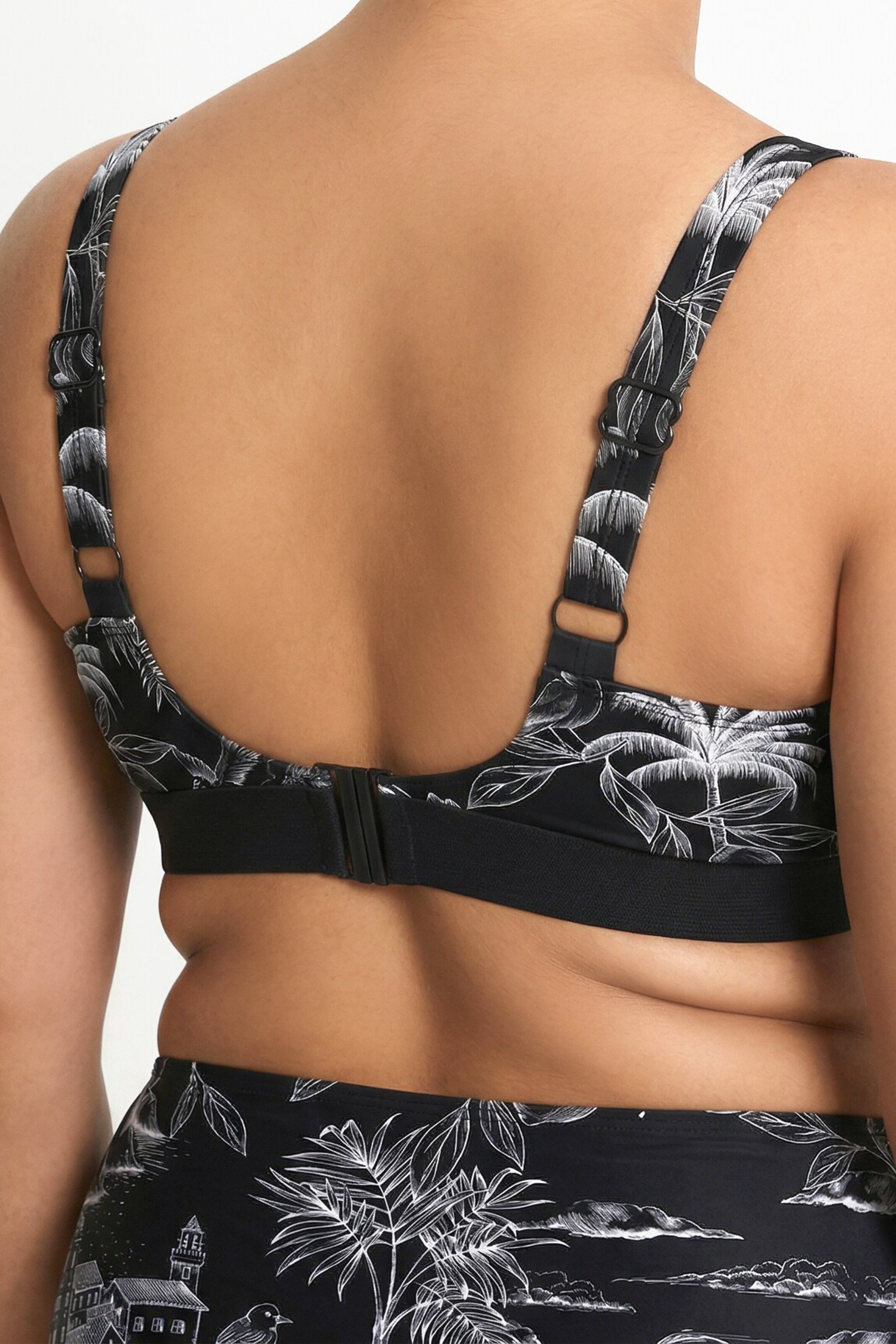Ulla Popken Triangel Hose in Schwarz