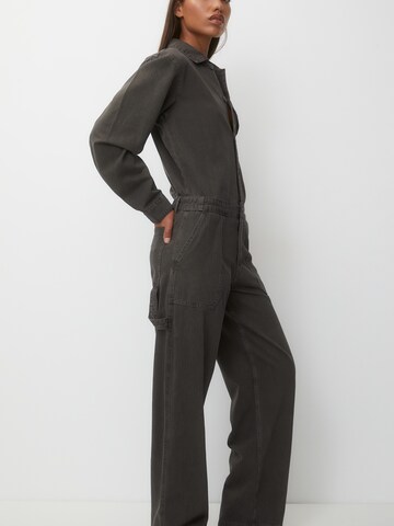 Pull&Bear Jumpsuit in Grau