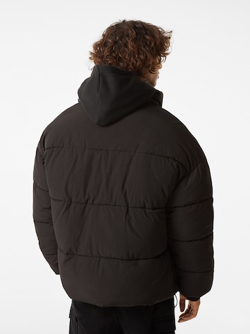 Bershka Jacke in Schwarz