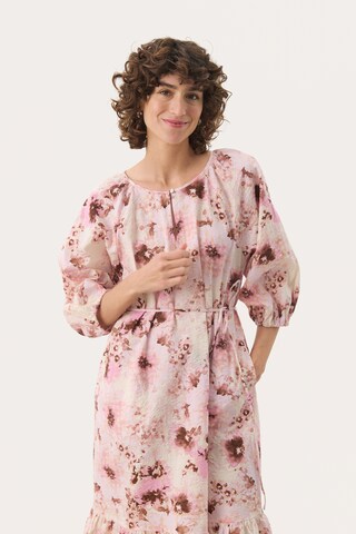 Robe d’été 'Reidun' Part Two en rose