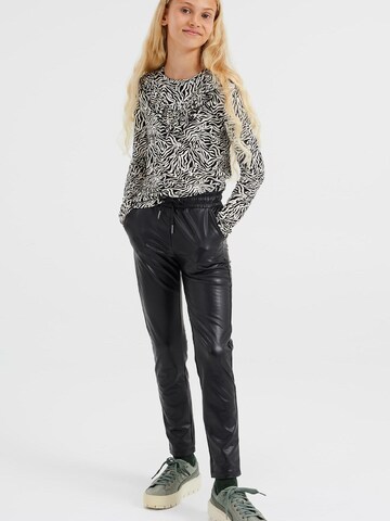 WE Fashion - Slimfit Calças em preto