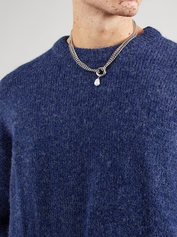 Pulover 'Emilio' de la WEEKDAY pe albastru