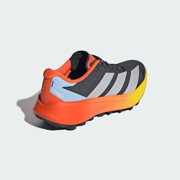 ADIDAS TERREX - Zapatillas de running 'Agravic 4' en gris