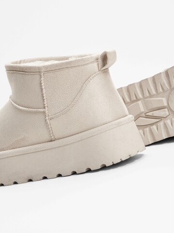bonprix - Botas en beige
