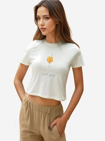 T-shirt Hiccup en blanc : devant