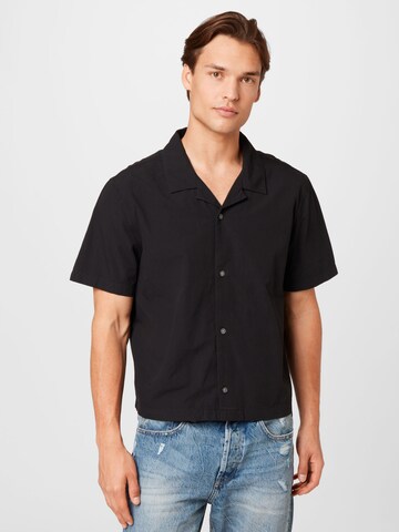 Regular fit Camicia 'Charlie' di WEEKDAY in nero: frontale