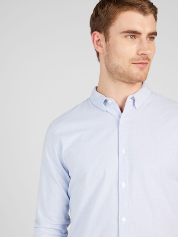 HOLLISTER - Ajuste estrecho Camisa en azul