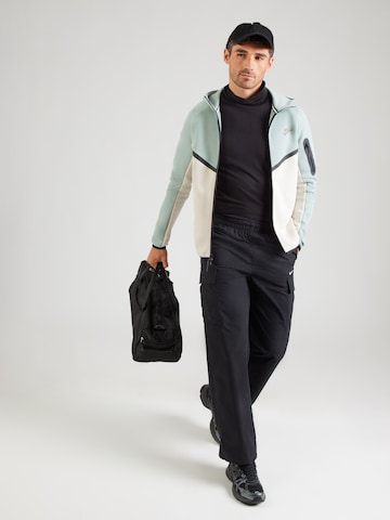 Nike Sportswear Ζακέτα φούτερ 'TECH FLEECE' σε πράσινο
