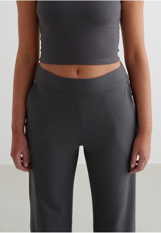 Aim'n Wide Leg Sporthose in Grau