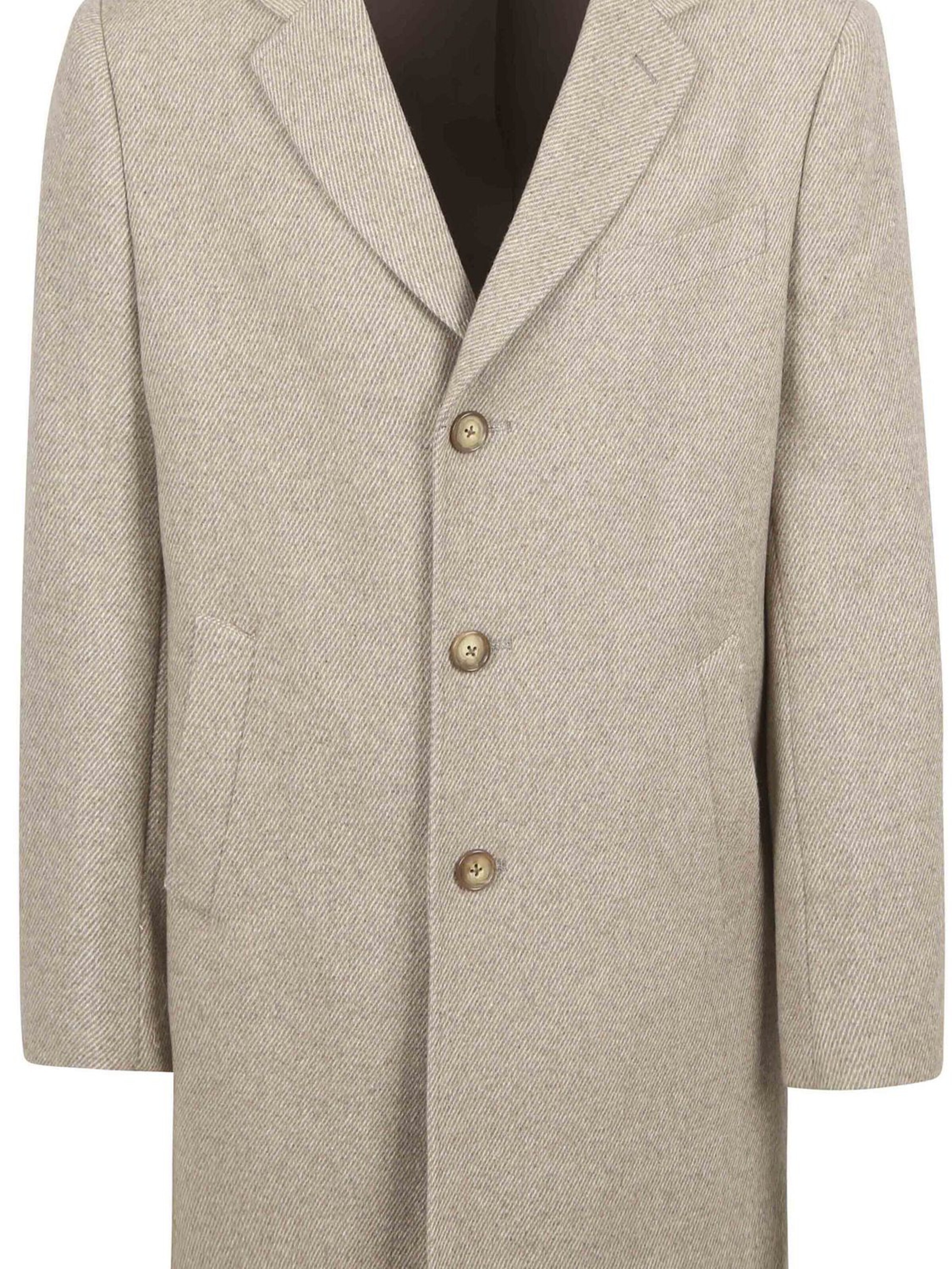 Suitable Winter coat in White