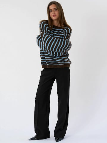 TEESHOPPEN Sweater ' Sienna ' in Blau