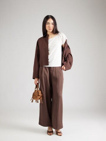 ABOUT YOU Póló 'Darja' - fehér