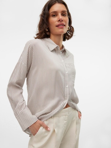 VERO MODA Bluse 'VMBUMPY' i beige