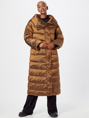 OOF WEAR Wintermantel in Bruin: voorkant