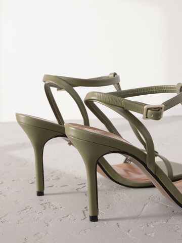 Next Sandalen met riem 'Signature Premium' in Groen