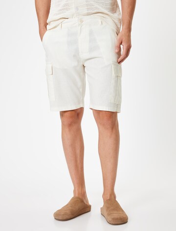 Koton Regular Cargo trousers in White: front
