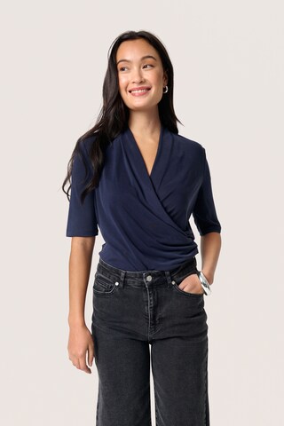 SOAKED IN LUXURY Bluse i blå: forside