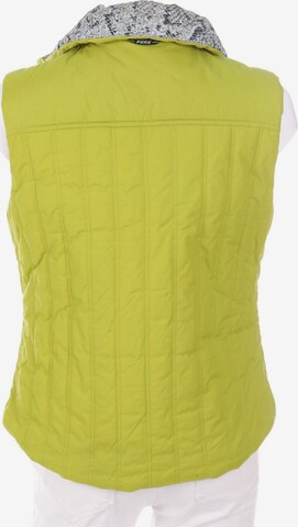 PEAK PERFORMANCE Vest in S in Green