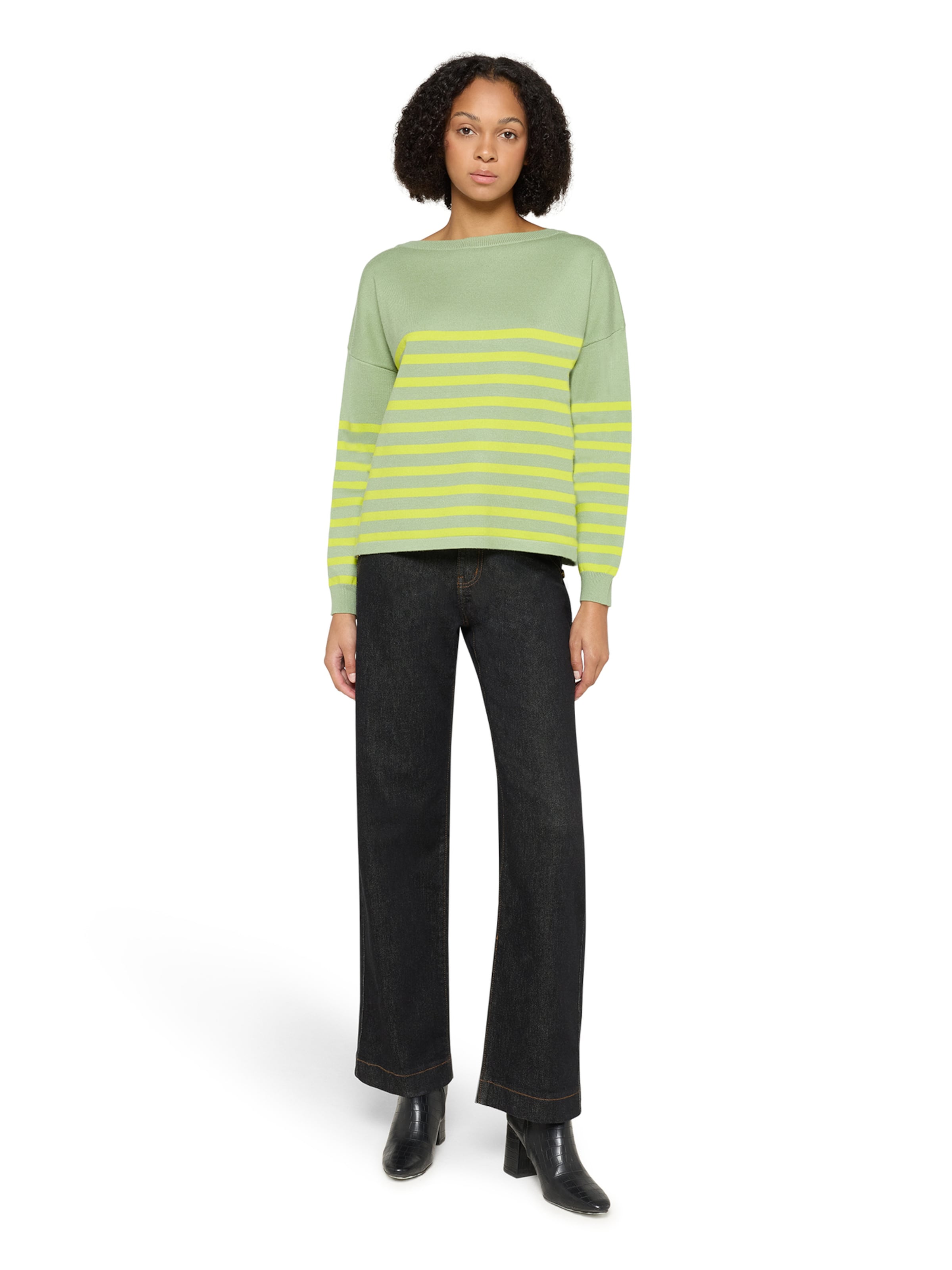 Cartoon Sweater in Green