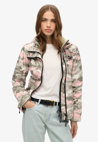 Veste mi-saison 'Mountain' Superdry en vert