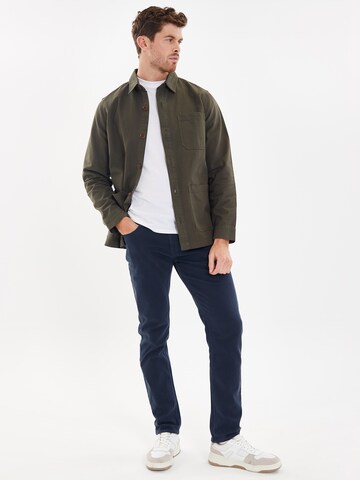 Coupe regular Veste mi-saison 'Sunter' Threadbare en vert