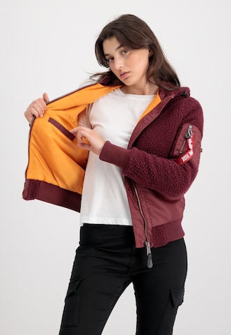 Giacca di mezza stagione di ALPHA INDUSTRIES in rosso