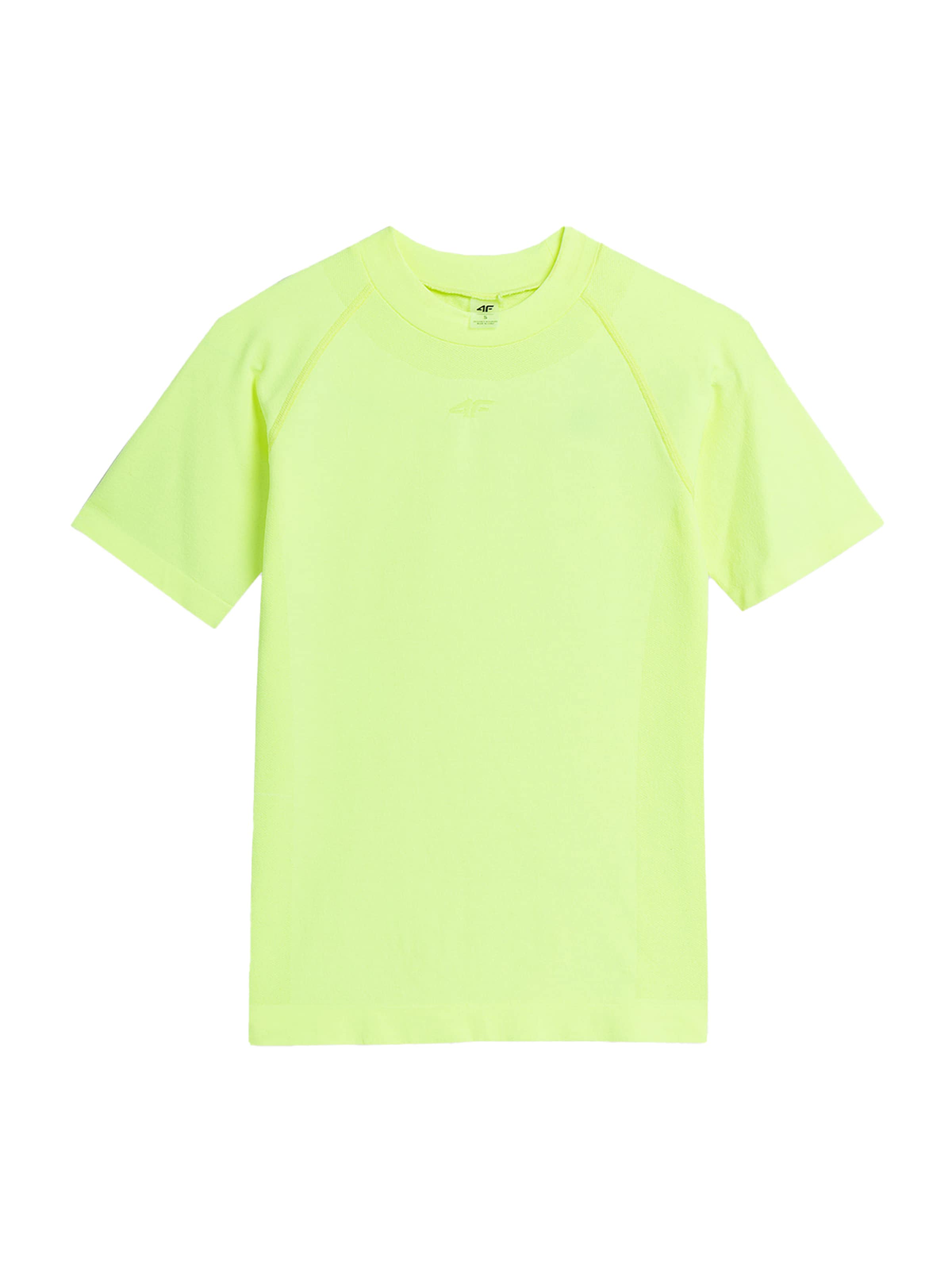 4F Performance shirt in Green: front
