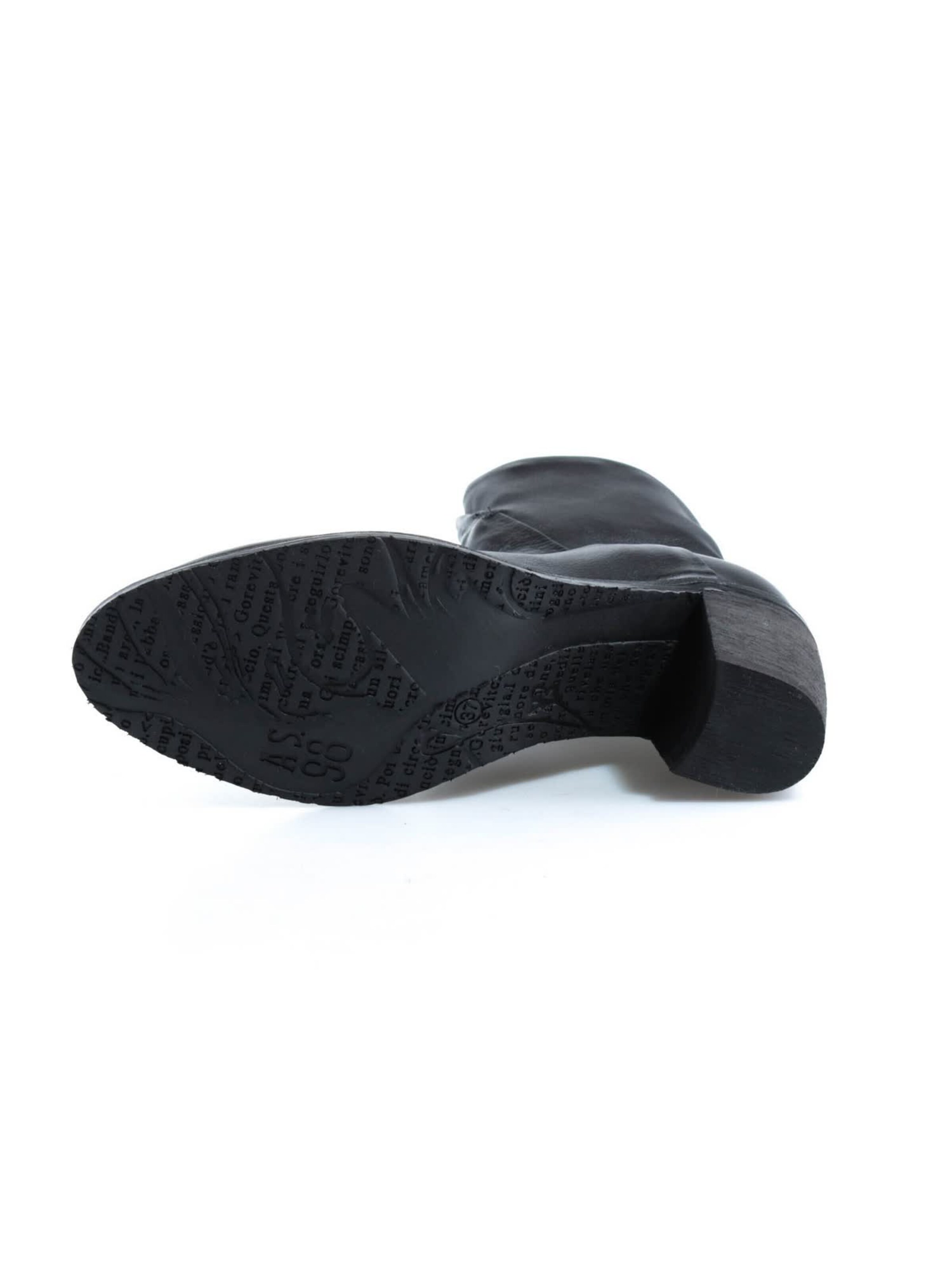 A.S.98 - Botas pelo tornozelo 'Romy' em preto: abaixo