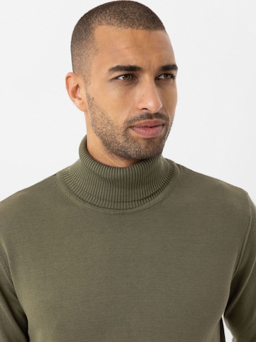 Pulover de la Anou Anou pe verde