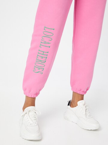 LOCAL HEROES Tapered Trousers in Pink