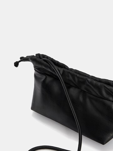 Poche ventrale Pull&Bear en noir