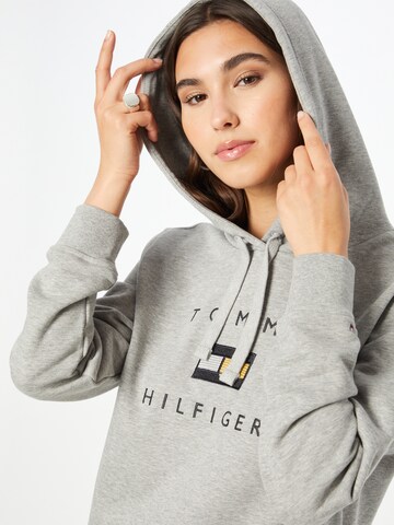 TOMMY HILFIGER Суичър в сиво