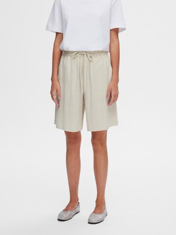 SELECTED FEMME Loosefit Shorts 'Viva' in Beige: predná strana