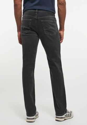 MUSTANG Regular Jeans '  Tramper ' in Grau