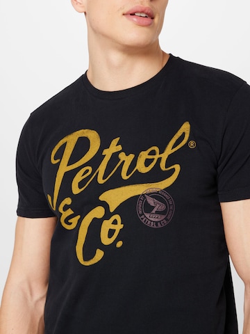 Petrol Industries قميص بلون أسود