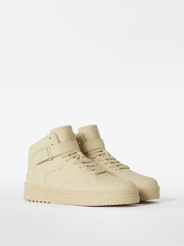 Bershka High-top trainers in Beige