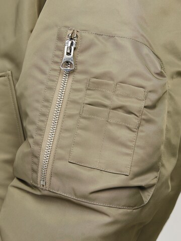 JACK & JONES Between-Season Jacket 'JORQUEENS' in Green